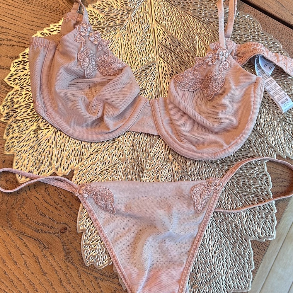 La Perla Lace Embellished Bra Set in Blush